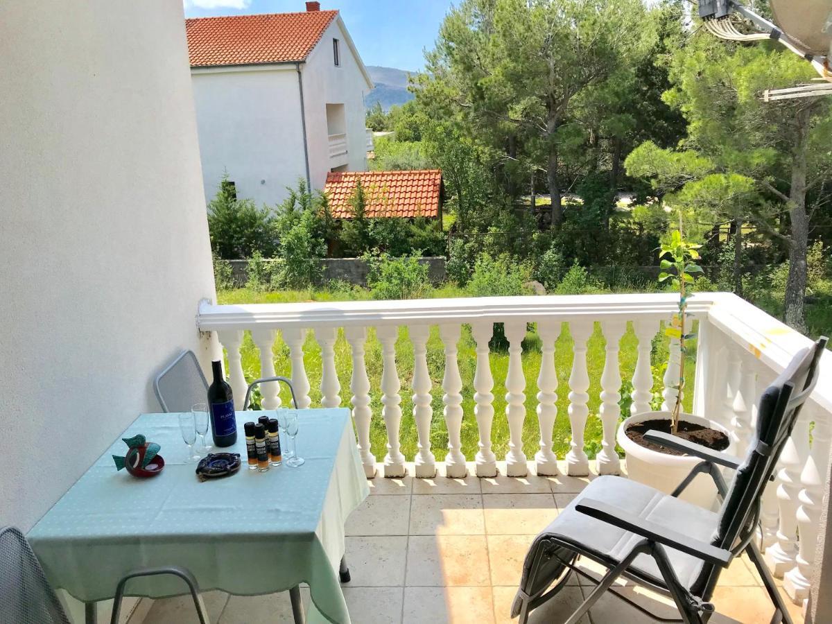 Apartment Pepa Starigrad Paklenica Εξωτερικό φωτογραφία