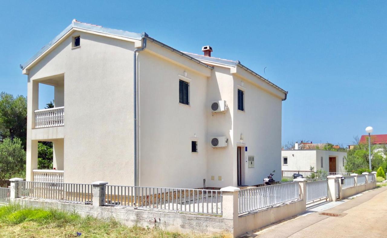 Apartment Pepa Starigrad Paklenica Εξωτερικό φωτογραφία
