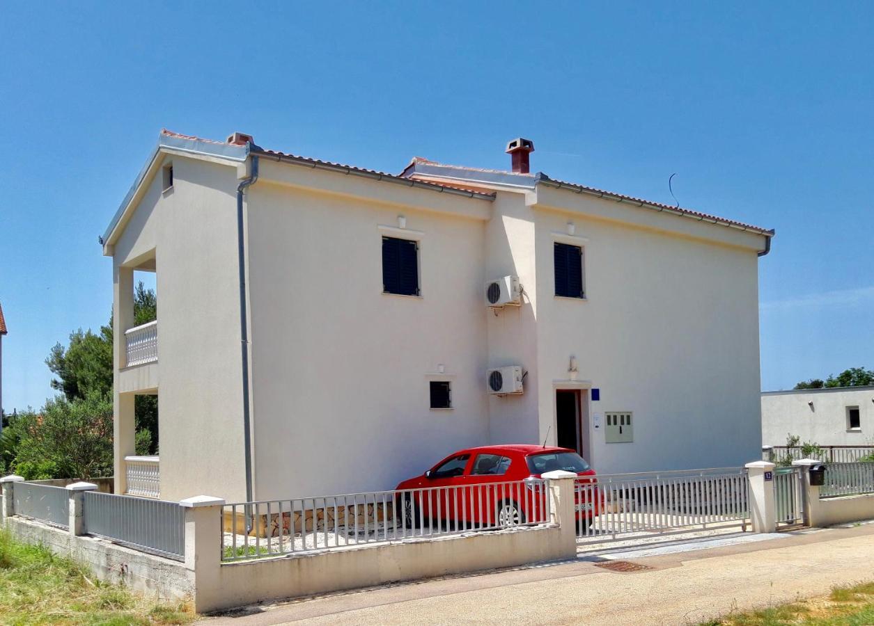 Apartment Pepa Starigrad Paklenica Εξωτερικό φωτογραφία